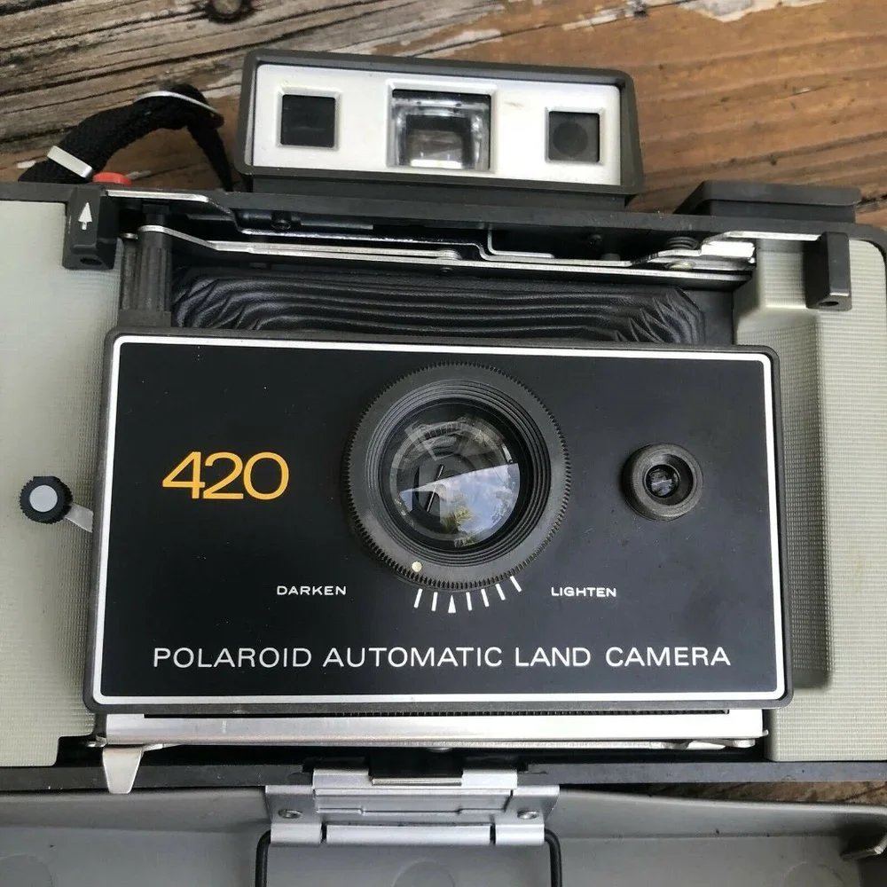 Polaroid 420 Automatic Land Camera Good Bellows Lens Shutter Vintage 70s